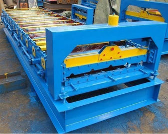 China Iron Roof Panel Roll Forming Machine 380v 3 Phrases 50hz Frequency supplier
