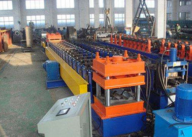 China Galvanized Steel Highway Guardrail Roll Forming Machine With Easy Operation supplier